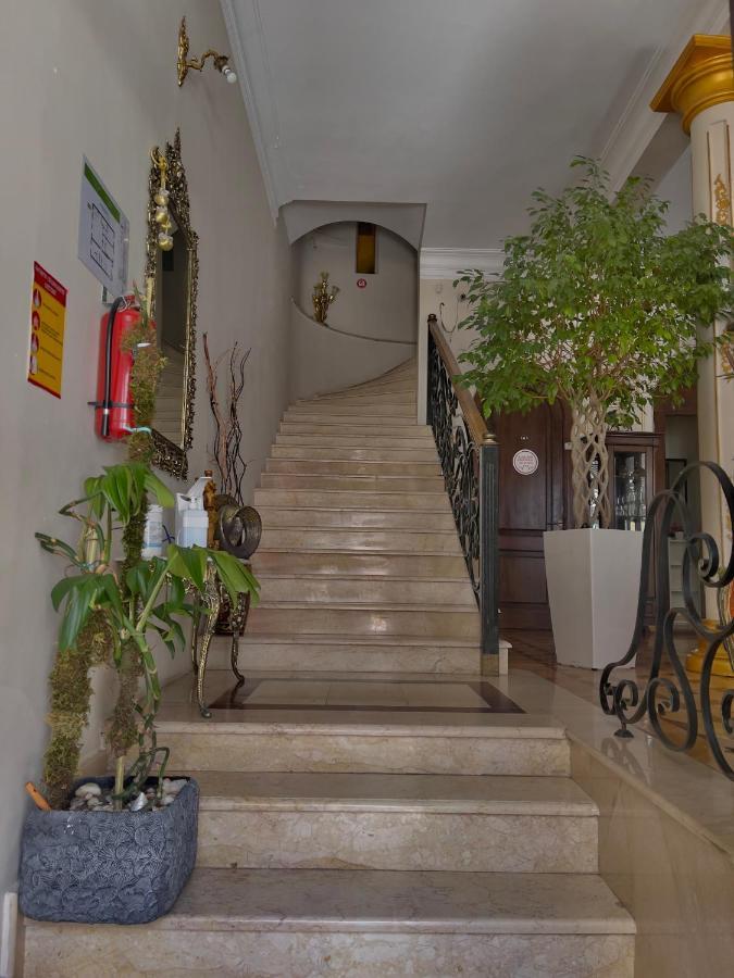 Luxors Garden Otel Batum Dış mekan fotoğraf