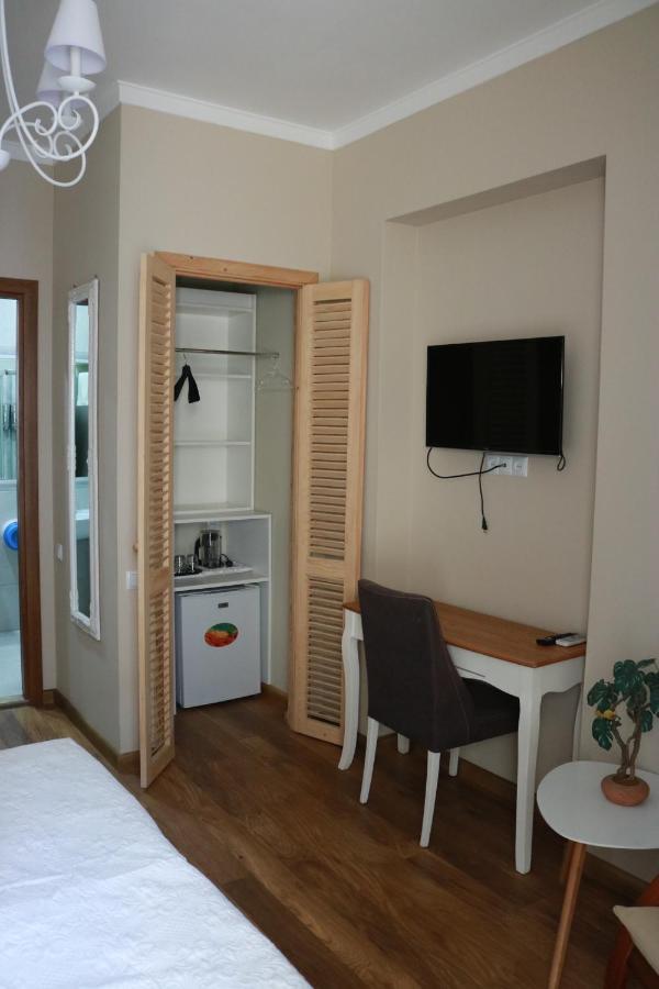 Luxors Garden Otel Batum Dış mekan fotoğraf
