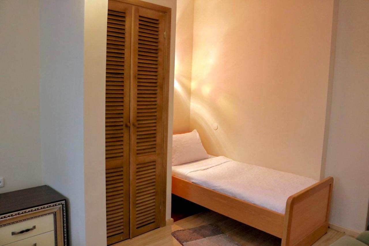 Luxors Garden Otel Batum Dış mekan fotoğraf